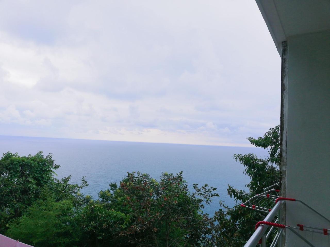 Albatross Kvariati Guest House 외부 사진