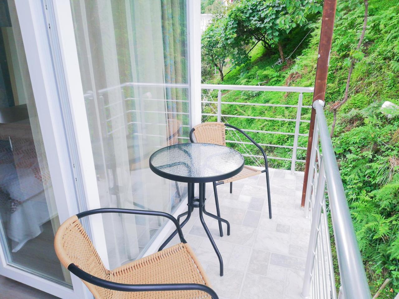 Albatross Kvariati Guest House 외부 사진