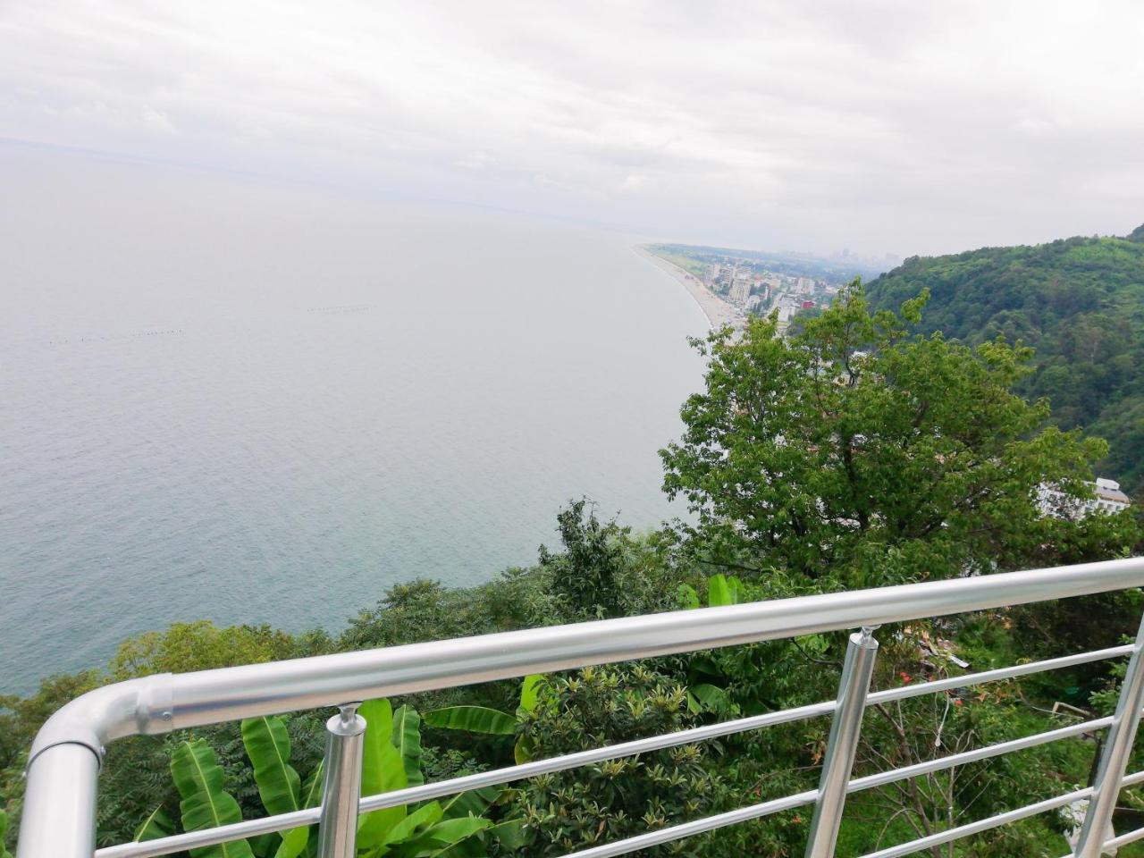 Albatross Kvariati Guest House 외부 사진