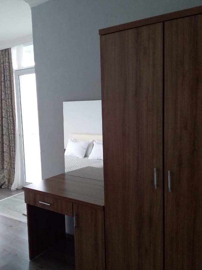 Albatross Kvariati Guest House 외부 사진